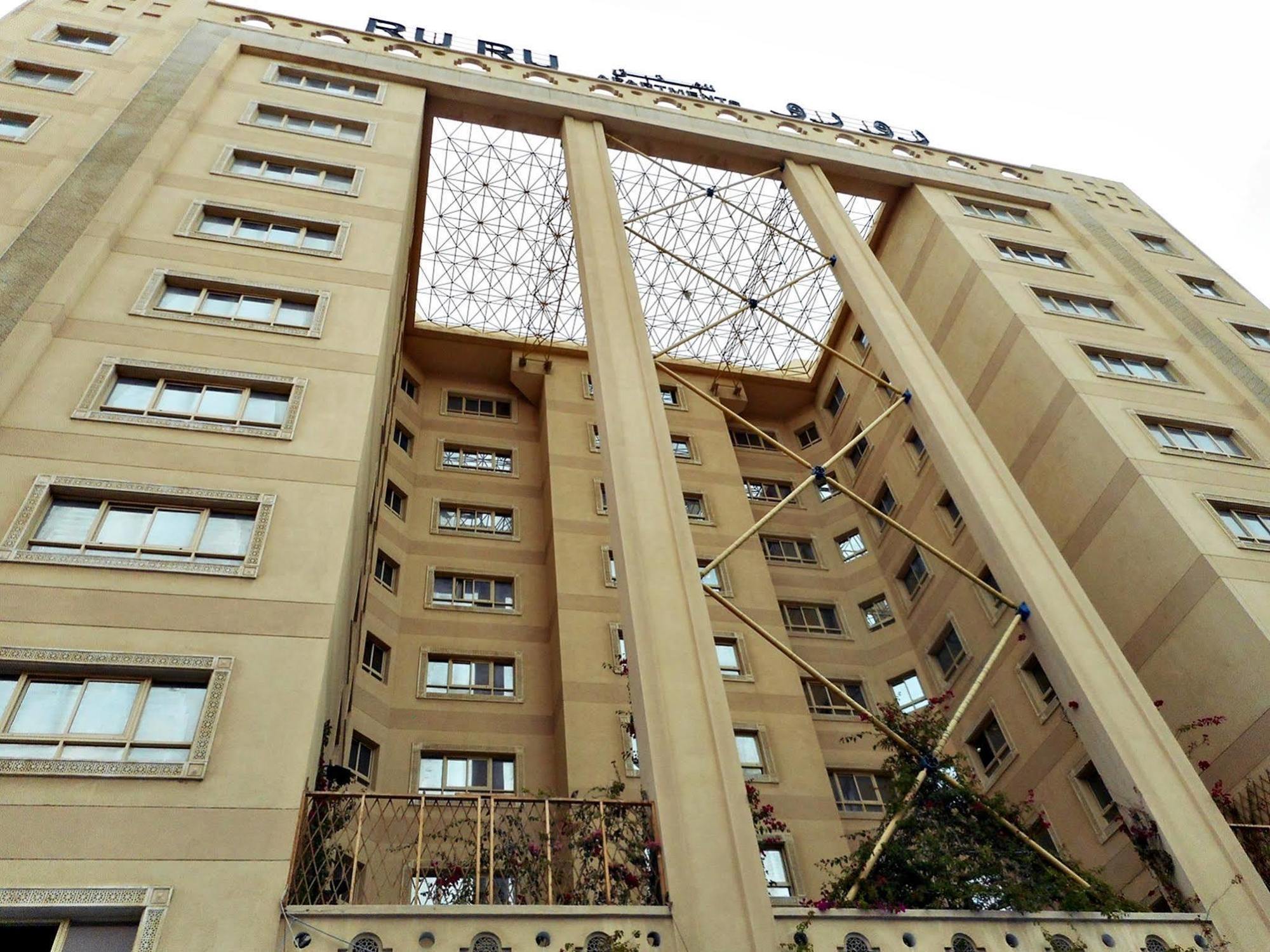Ruru Tower Aparthotel Manama Exterior photo