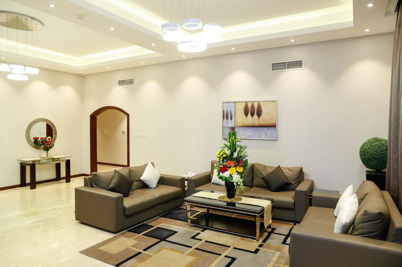 Ruru Tower Aparthotel Manama Exterior photo