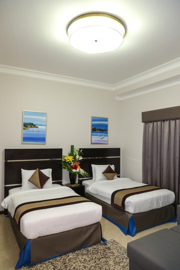 Ruru Tower Aparthotel Manama Exterior photo